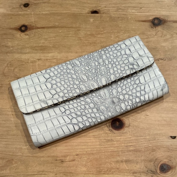 BISOUS Animal Skin Leopard Lined Clutch cocktail Dressy Boho Festival - Picture 2 of 8